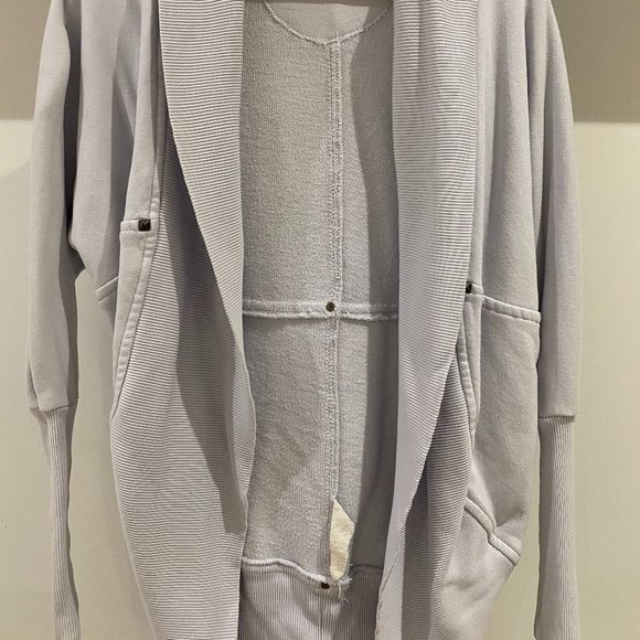 Aritzia wilfred diderot light blue sweater - Picture 4 of 4